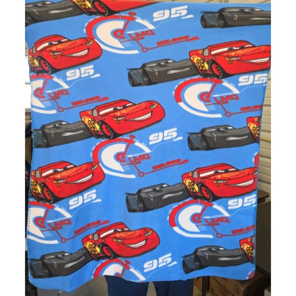 Disney Pixar Cars 3 fleece throw/child-size blanket, approx. 50" x 38"